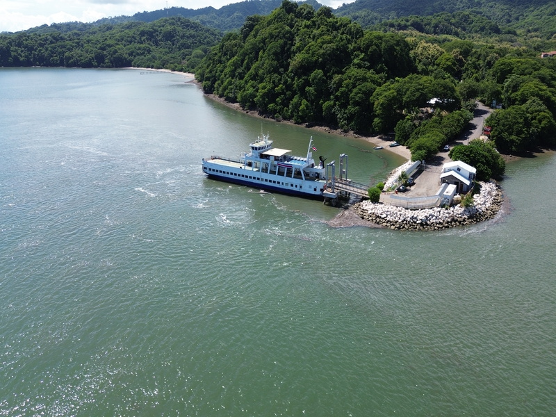 Ferry Playa Naranjo